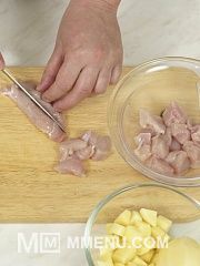 Приготовление блюда по рецепту - Рассольник с куриным филе. Шаг 3